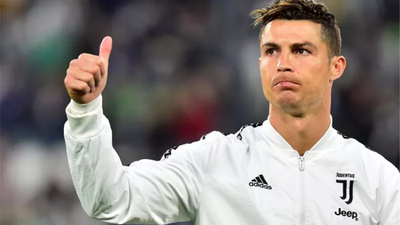 رونالدو يشتري منزل بـ1.6 مليون دولار..صور