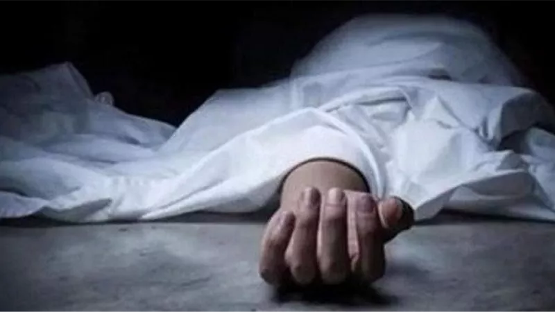 طلبت الطلاق . . فقتلها وأحرق جثتها أمام طفلهما .. صور