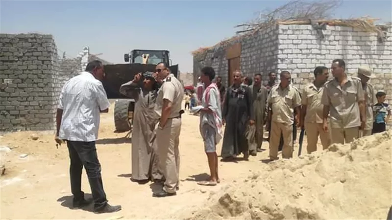 تنفيذ إزالة فورية لحالة تعد علي أرض أملاك الدولة بأسيوط
