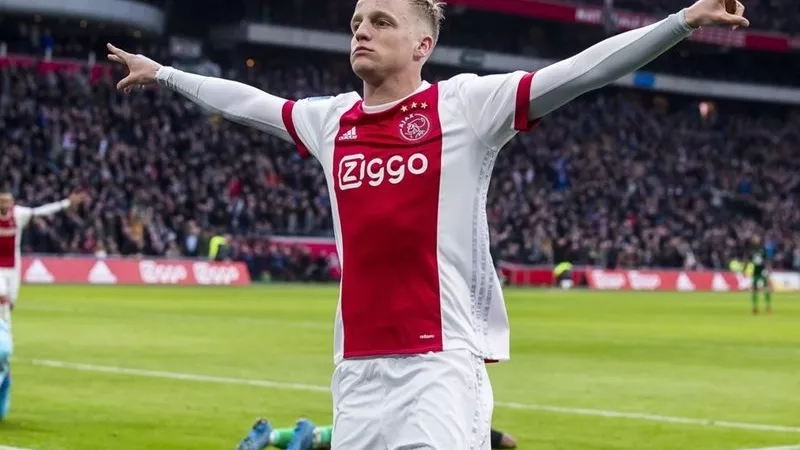 نجم أياكس ضمن حسابات ريال مدريد من جديد فى الميركاتو