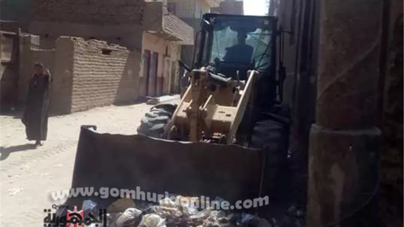 رفع 35 طن مخلفات في حملة نظافة مكبرة بمركز أسيوط .. صور