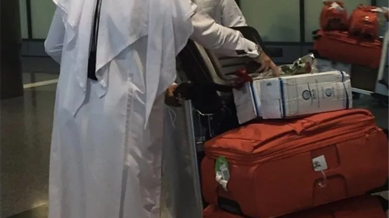 شاهد.. أول فوج من حجاج قطر يصل للسعودية لأداء مناسك الحج