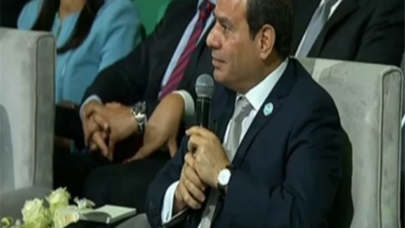 السيسي يطلب من منسقة حياة كريمة بقنا عرض الانجازات وخطوات الاصلاح وعدم الاكتفاء بعرض حالة القرى