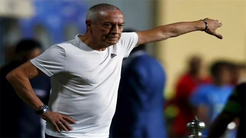 فيريرا يعلن شروطه للعودة لتدريب الزمالك