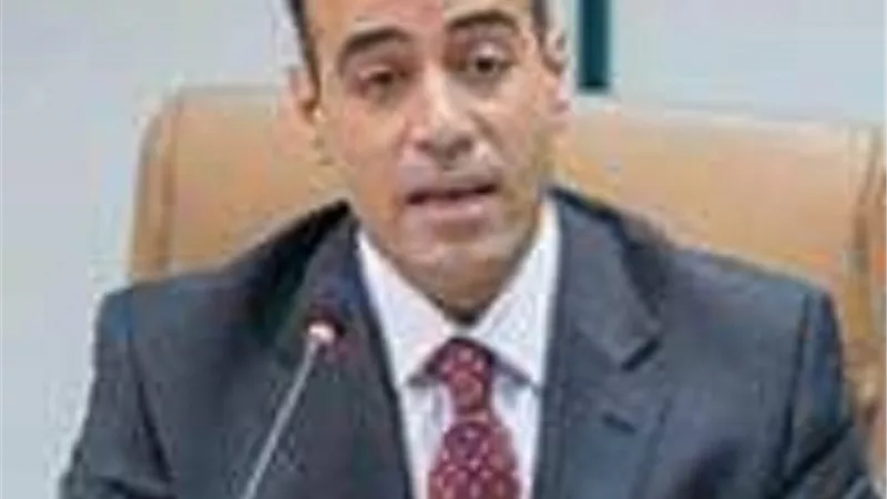 د. أسامة عبد الباري وكيلا لآداب الزقازيق لشئون الدراسات والبحوث