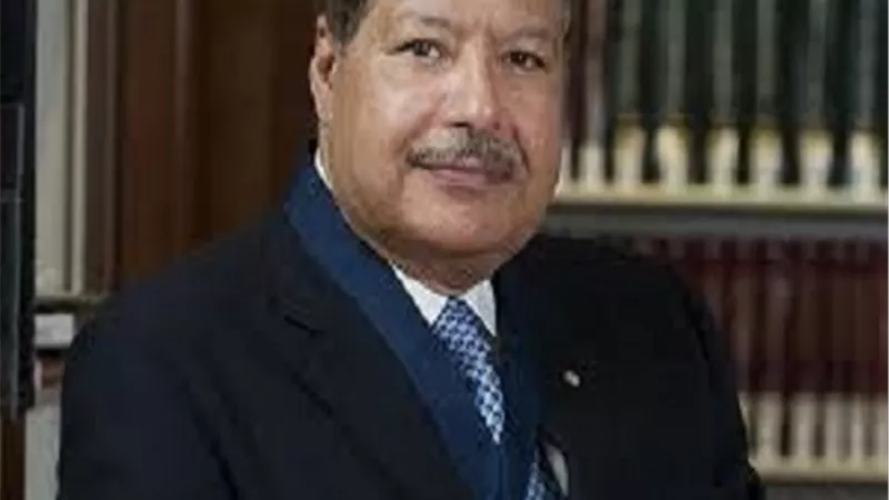 أسامة كمال يحتفي بالذكرى الثالثة لرحيل العالم المصري أحمد زويل