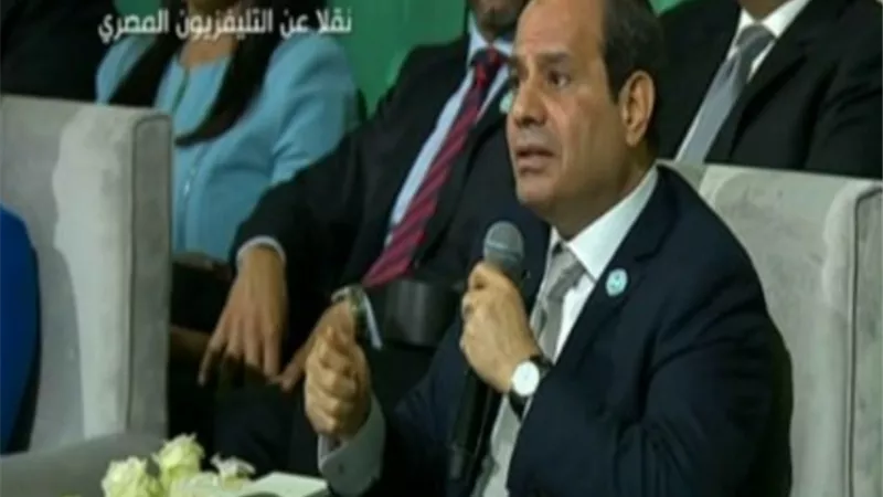 السيسي .. طلبت من المبادرة قرية متكاملة بها فرص عمل للجميع