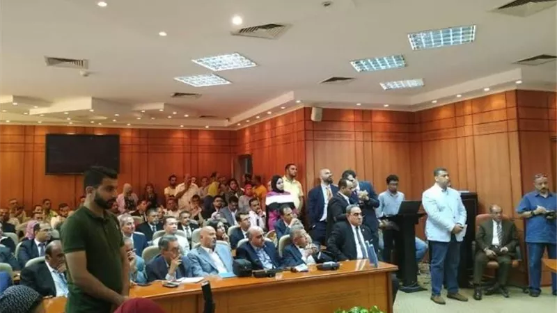 وزير المالية ومحافظ بورسعيد يفتتحان ورشة 