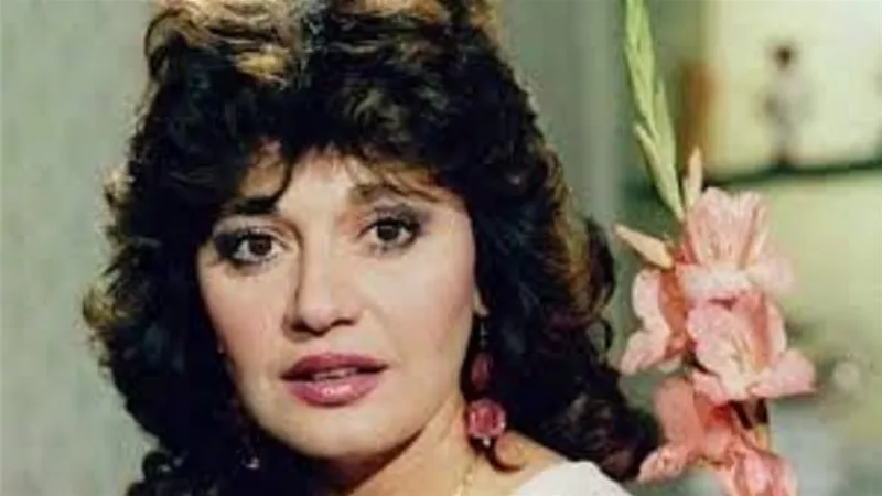 حكاية فيلم رفضت مديحة كامل استكمال تصويره
