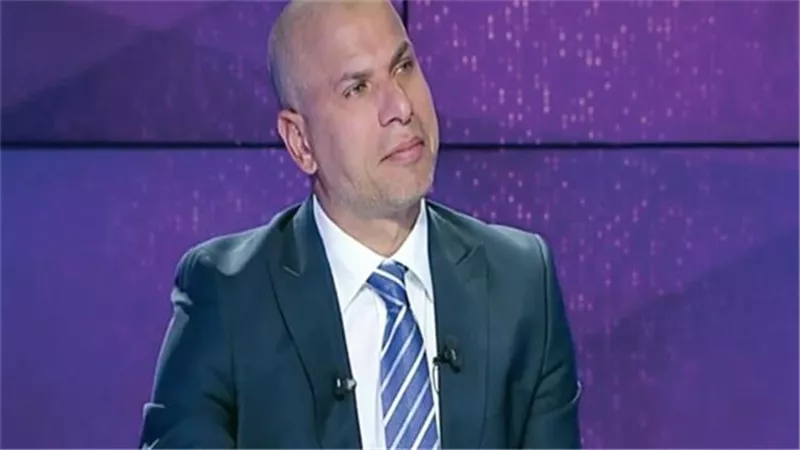 شوبير يهنئ نجم دفاع الأهلى بعيد ميلاده الـ٤٤