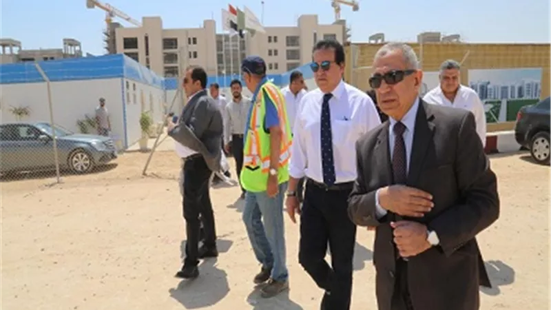 وزير التعليم العالي يتفقد مقر الأكاديمية العربية للنقل البحري بالعلمين