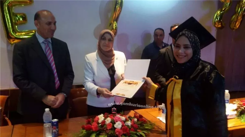 رئيس جامعة الزقازيق تشارك فى حفل تخرج طلاب شعبة اللغة الإنجليزية بكلية التجارة