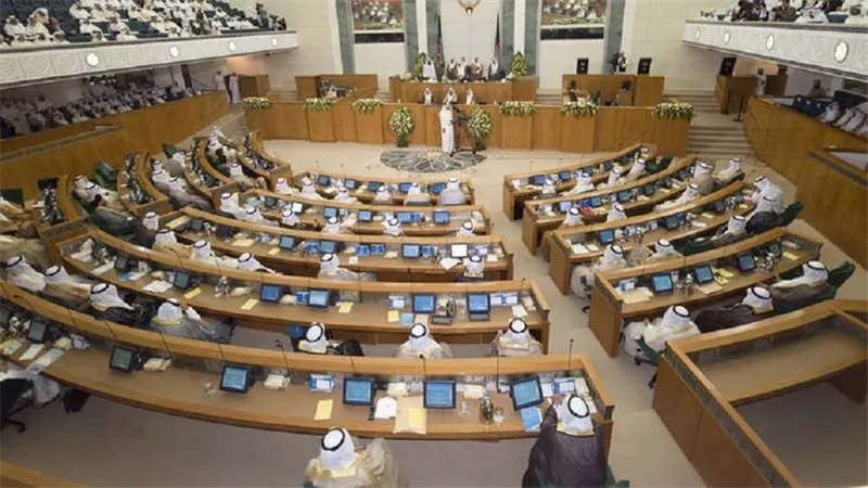 الحكومة الكويتية تنفي شائعة حل البرلمان