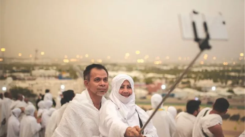 أمين الفتوى:التقاط صور السيلفي فى الحج لا يُبطله