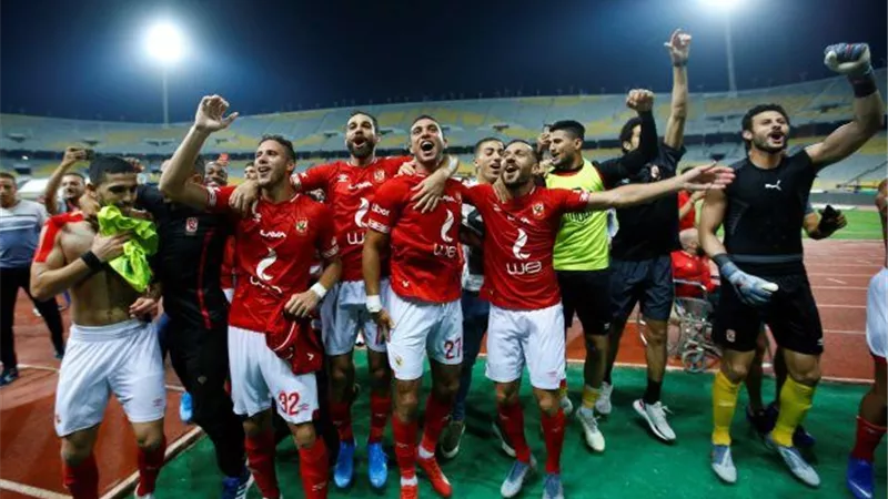 الاهلى يتسلم الدرع الجديد للدوري بعد العيد