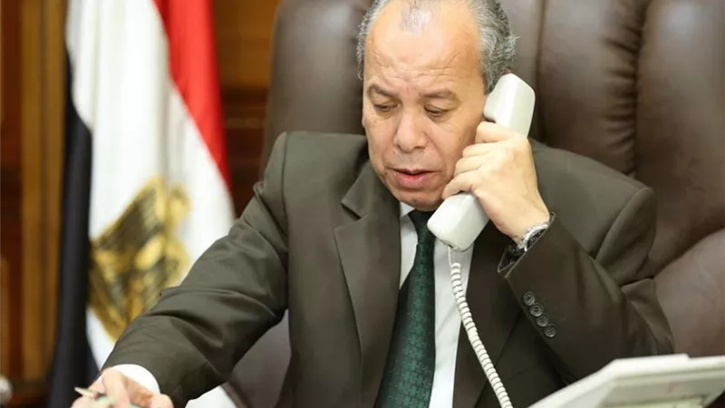 محافظ كفرالشبخ... البدء في إنارة أول 20 كم من الطريق الدولي الساحلي