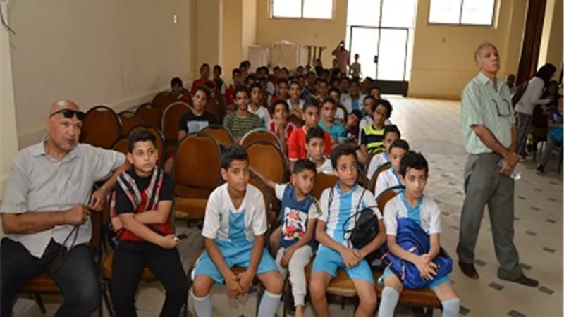 جامعة عين شمس تواصل حملاتها التوعوية بمركز شباب الوايلي