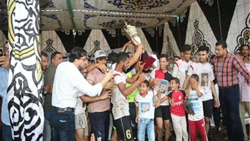 محافظ كفرالشيخ يكرم فرق دورة كرة القدم الودية بالمراكز الأربع بالحامول