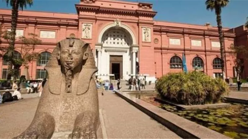 الآثار: سماعات جديدة للشرح بالمتحف المصري بالتحرير