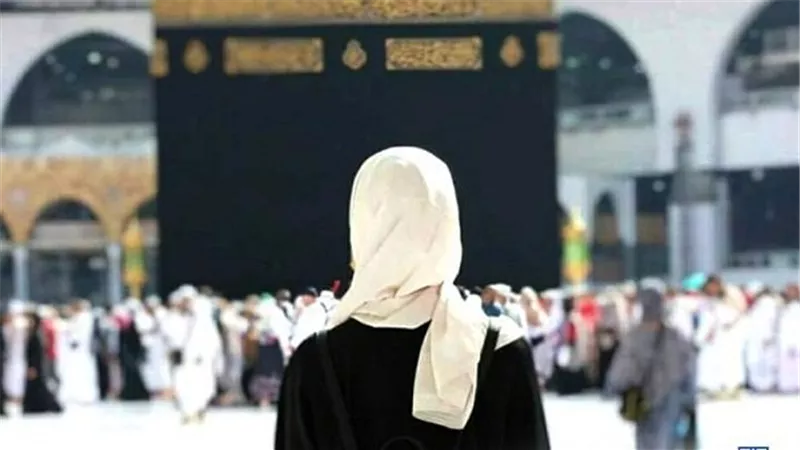 ما حكم سفر المرأة للحج بدون محرم؟..الإفتاء تجيب