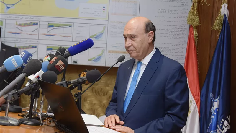 الفريق مُهاب مميش يعلن سداد كافة مستحقات شهادات قناة السويس ابتداء من 4 سبتمبر المقبل