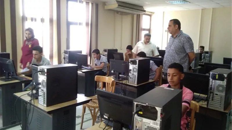 وكيل تعليم كفر الشيخ تتابع اختبارات الطلاب الراغبين فى الالتحاق بمدرسة الطاقة النووية