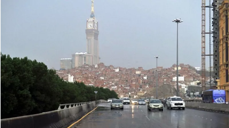 أمطار رعدية على مكة المكرمة