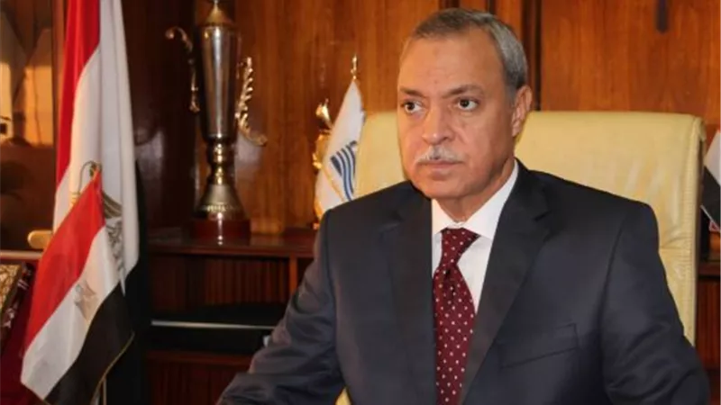 وزير التنمية المحلية يشيد بمنظومة عمل وحدة السكان الفرعية بالمحافظة