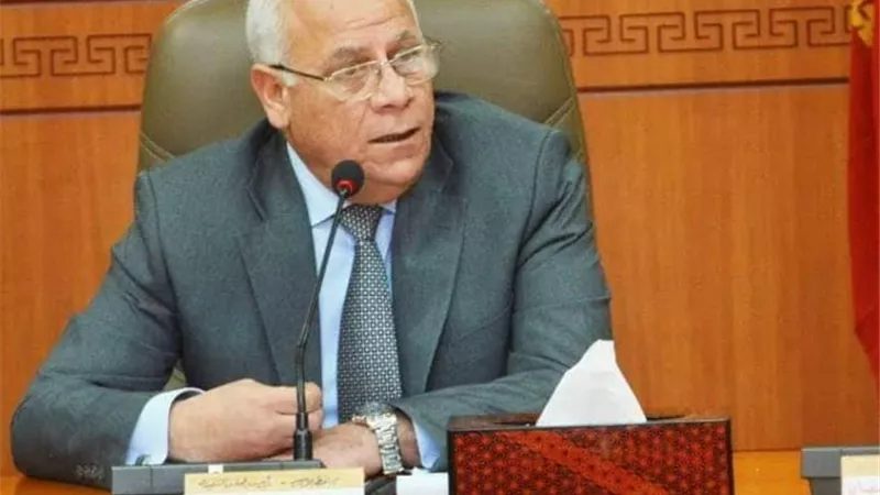 محافظ بورسعيد يناشد المواطنين بعدم الذبح بالشوارع والتوجه للمجازر الحكومية