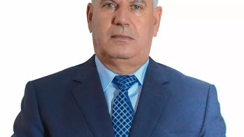 محافظ مطروح .عزل مدير الوحدة المحلية ومدير الوحدة الصحية بقرية زاوية العوام بالضبعة لعدم انضباط العمل