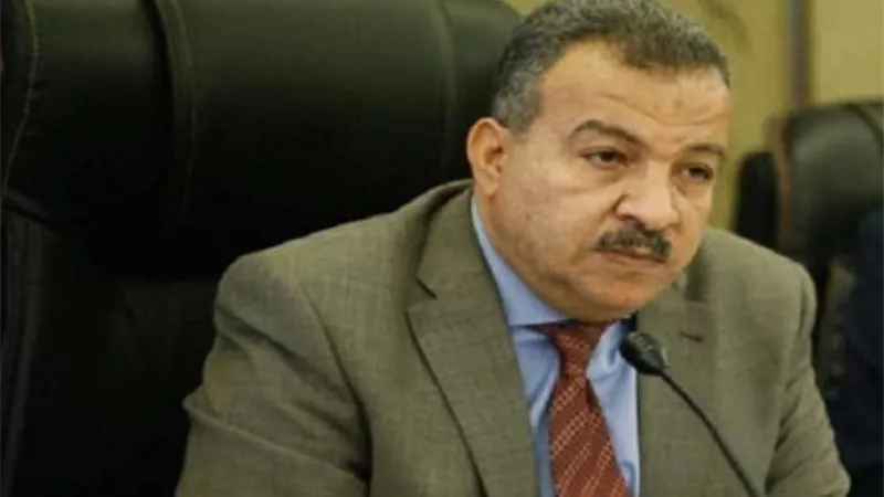 رئيس لجنة الصحة يتابع الحالة الصحية لمريضة « أورام » في الأقصر