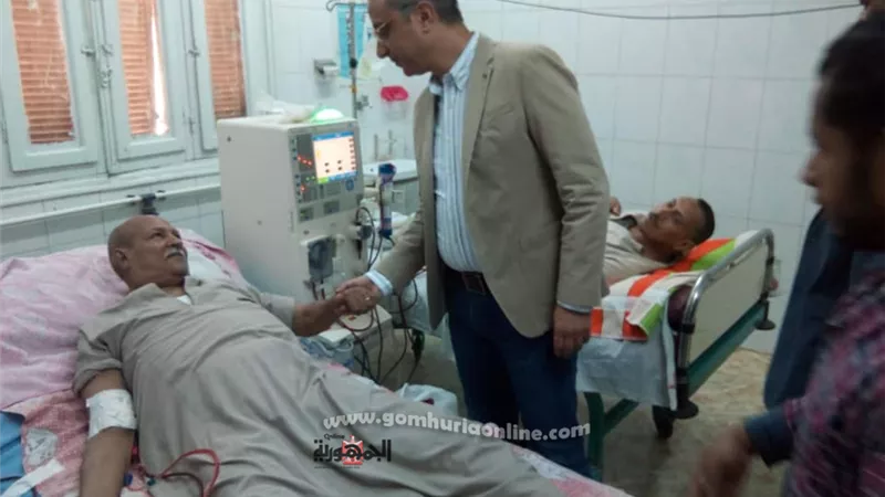 محافظ سوهاج يحيل 14 موظف بالوحدة المحلية بمدينة 