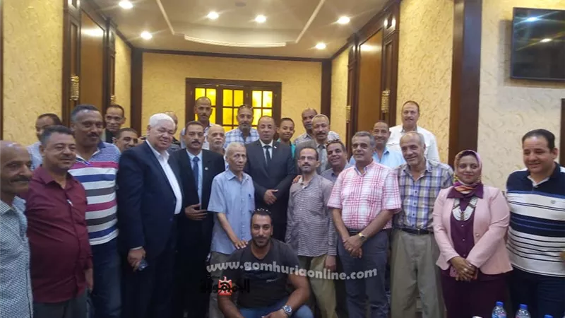 تكريم رئيس مركز ومدينة أسيوط بعد نقله إلي 