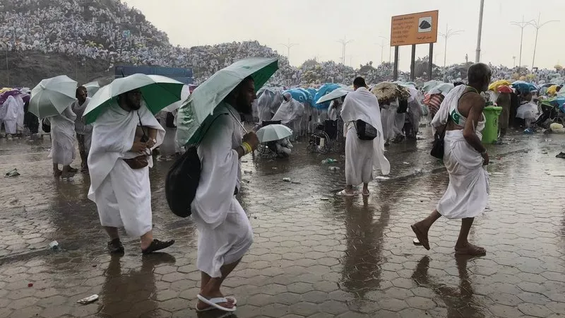 أمطار غزيرة على عرفات