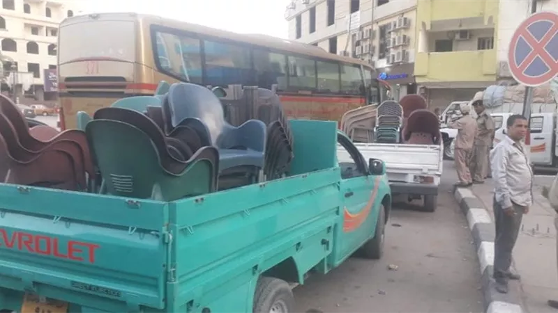 تحرير 334 محضر إشغالات .. و405 مضبوطات متنوعة خلال 10 أيام بسوهاج..صور
