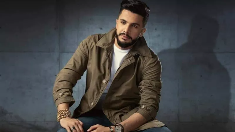 خليفة يتحدي خيانه حبيبته له في 