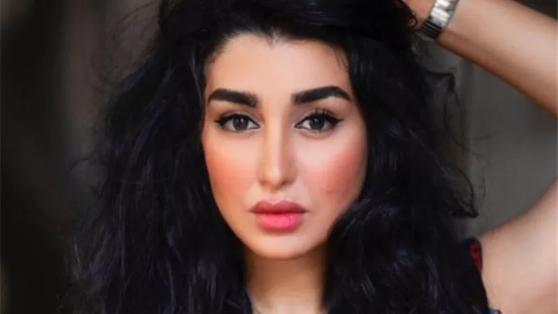 جيهان خليل تشعل انستجرام بصور جديدة من وسط البلد