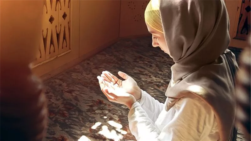 ما ثواب من أفطرت ولم تكمل صيام يوم عرفة لعذر؟