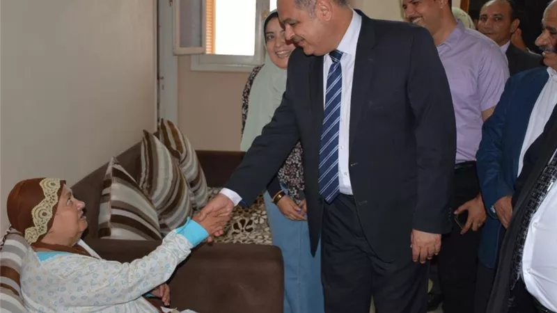 محافظ الغربية .. يزور دور رعاية الأيتام والمسنين لتقديم التهنئة بعيد الأضحى المبارك