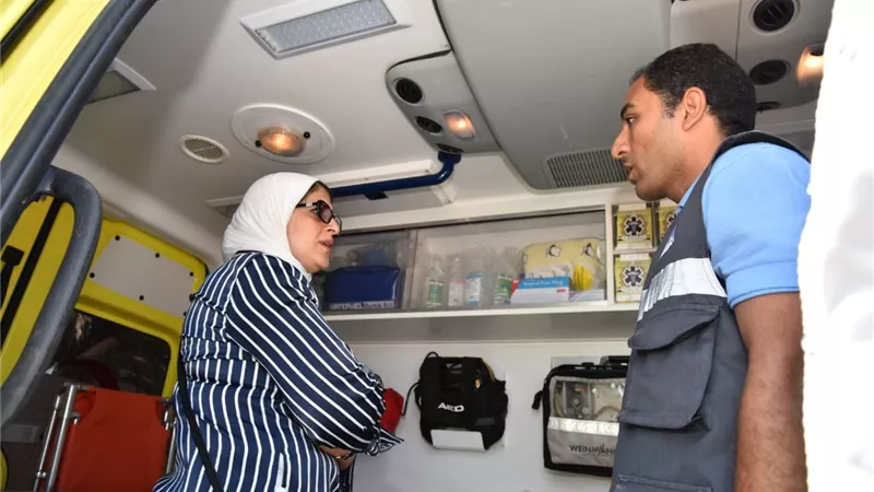 وزيرة الصحة تتفقد نقطة إسعاف الغزالة بمحافظة مطروح