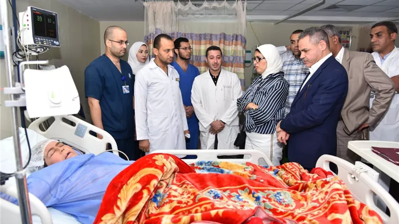 الصحة توجه بتوفير كافة الرعاية اللازمة لسيدة مسنة دون أهلية