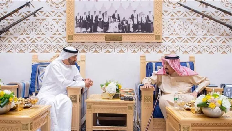 خادم الحرمين الشريفين يلتقي ولي عهد أبوظبي