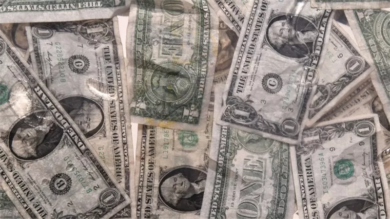 ارتفاع العجز في الميزانية الأمريكية