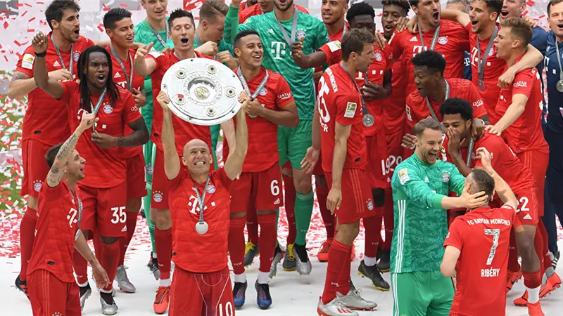 بايرن ميونخ يعلن ضم الدولي الكرواتي لاعب إنتر ميلان