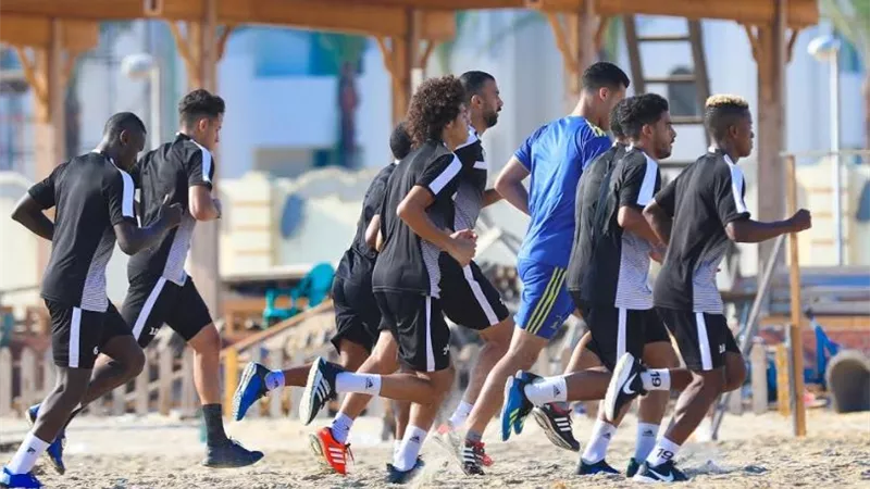 أشغال شاقة فى مران المصرى الصباحى على شاطئ بورسعيد والاستاد