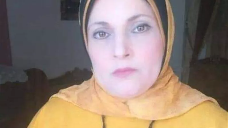 طبيبة فى المملكة