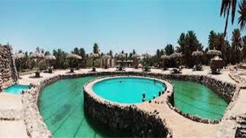 جنوب سيناء تكثف حملات نظافة حمام موسى خلال العيد .. صور