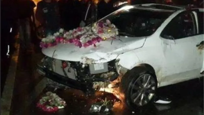 مصرع عريس في حادث انقلاب سيارة موكب زفافه بالبدارى