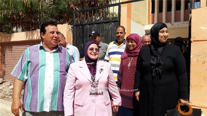 وكيل تعليم كفر الشيخ تتفقد إدارة برج البرلس وتتابع عدد من الوضوعات الخاصة بمدارسها