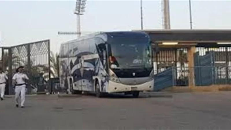 جماهير الأبيض تتوافد على ستاد برج العرب لمشاهدة مباراة الزمالك وديكاداها بث مباشر